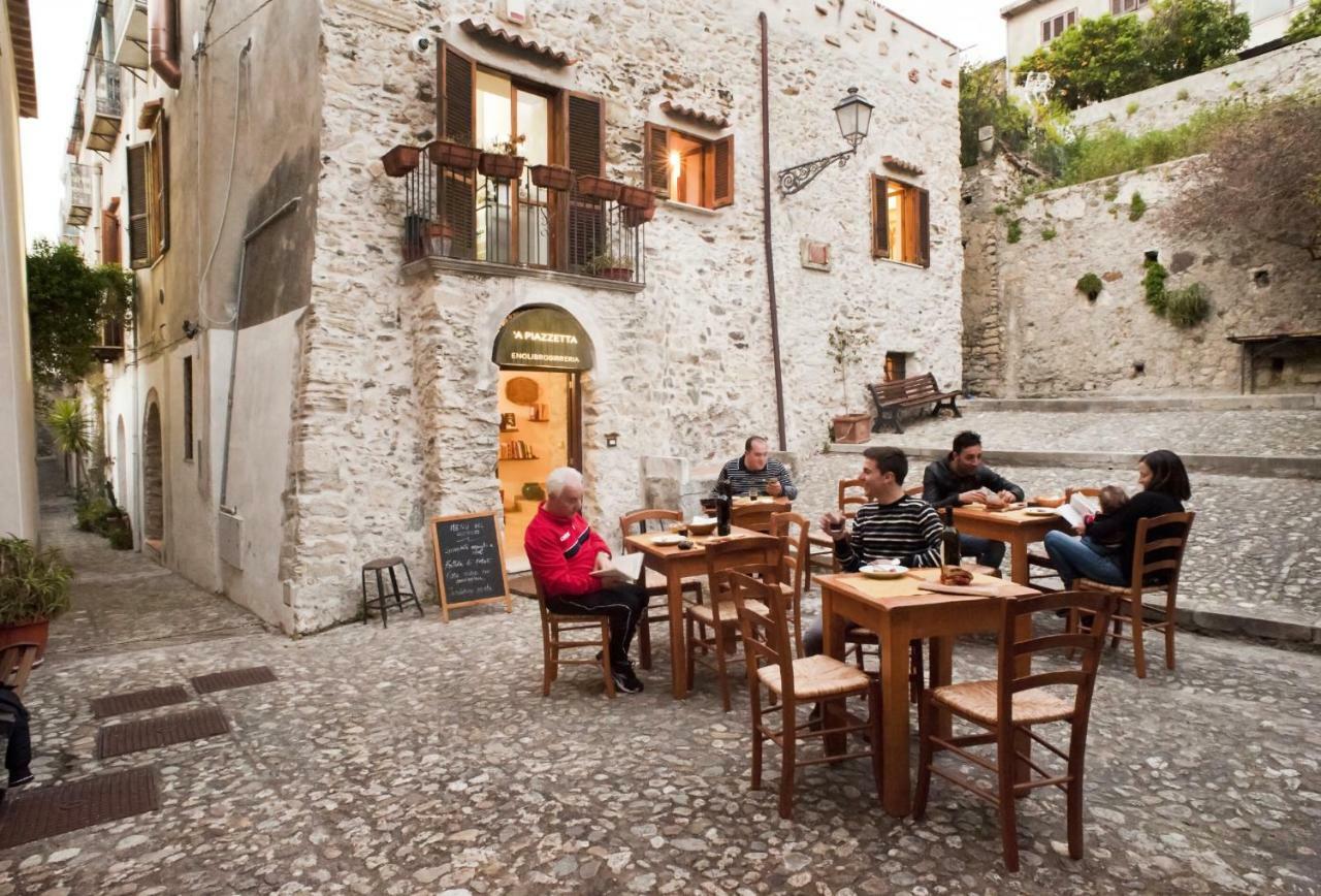 Residenza D'Epoca Borgodifiume Hotel Фиумефредо Бруцио Екстериор снимка