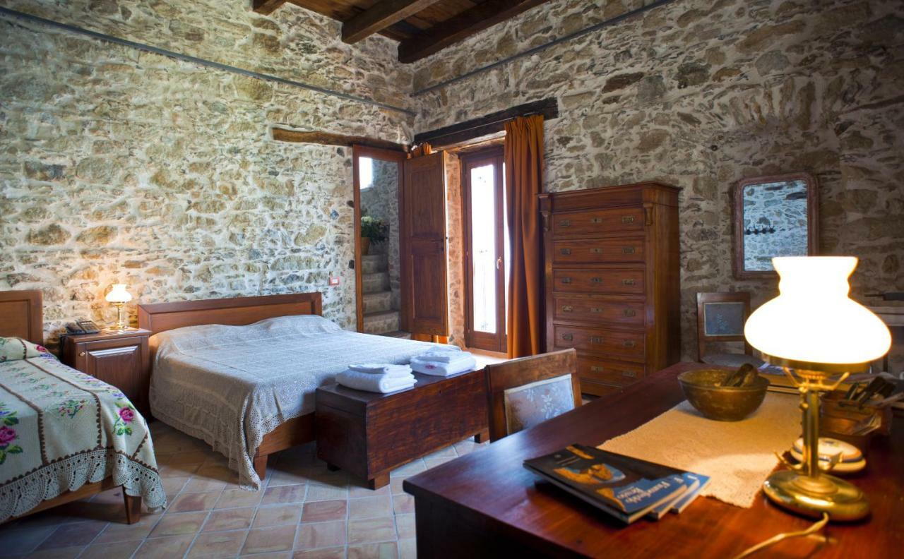 Residenza D'Epoca Borgodifiume Hotel Фиумефредо Бруцио Екстериор снимка