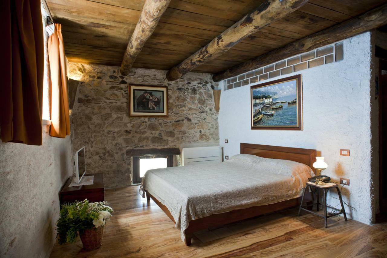 Residenza D'Epoca Borgodifiume Hotel Фиумефредо Бруцио Екстериор снимка